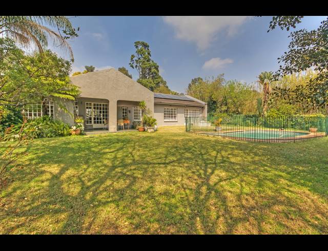 4 BEDROOM FREESTANDING FOR SALE IN LYNDHURST